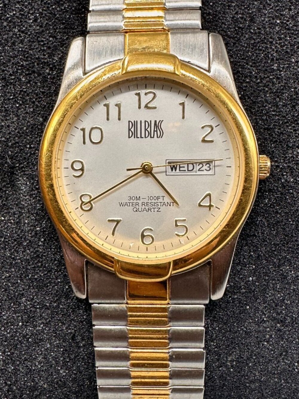 VTG. Bill Blass Watch Silver Gold Two Tone Day Date Stretch Expansion Band